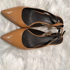 Authentic Designer Vera Wang Kitten Strap Patent Slingbacks - all leather 7.5M